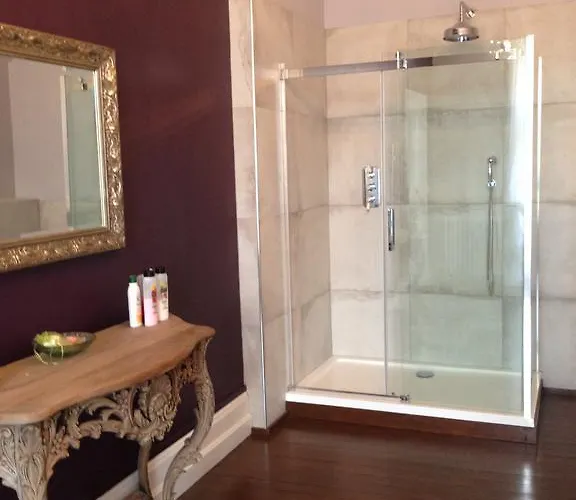 Alojamento de Acomodação e Pequeno-almoço Chateau Pont Jarno 4*