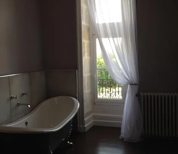 Alojamento de Acomodação e Pequeno-almoço Chateau Pont Jarno