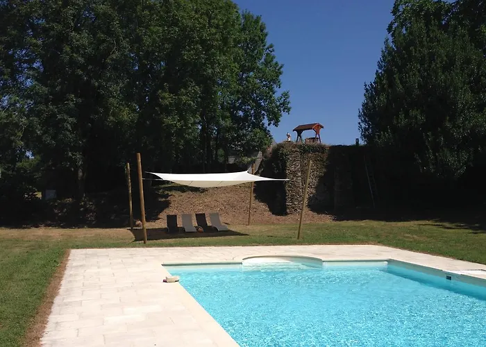 Alojamento de Acomodação e Pequeno-almoço Chateau Pont Jarno